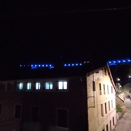 Agreable Appartement Морбье Экстерьер фото